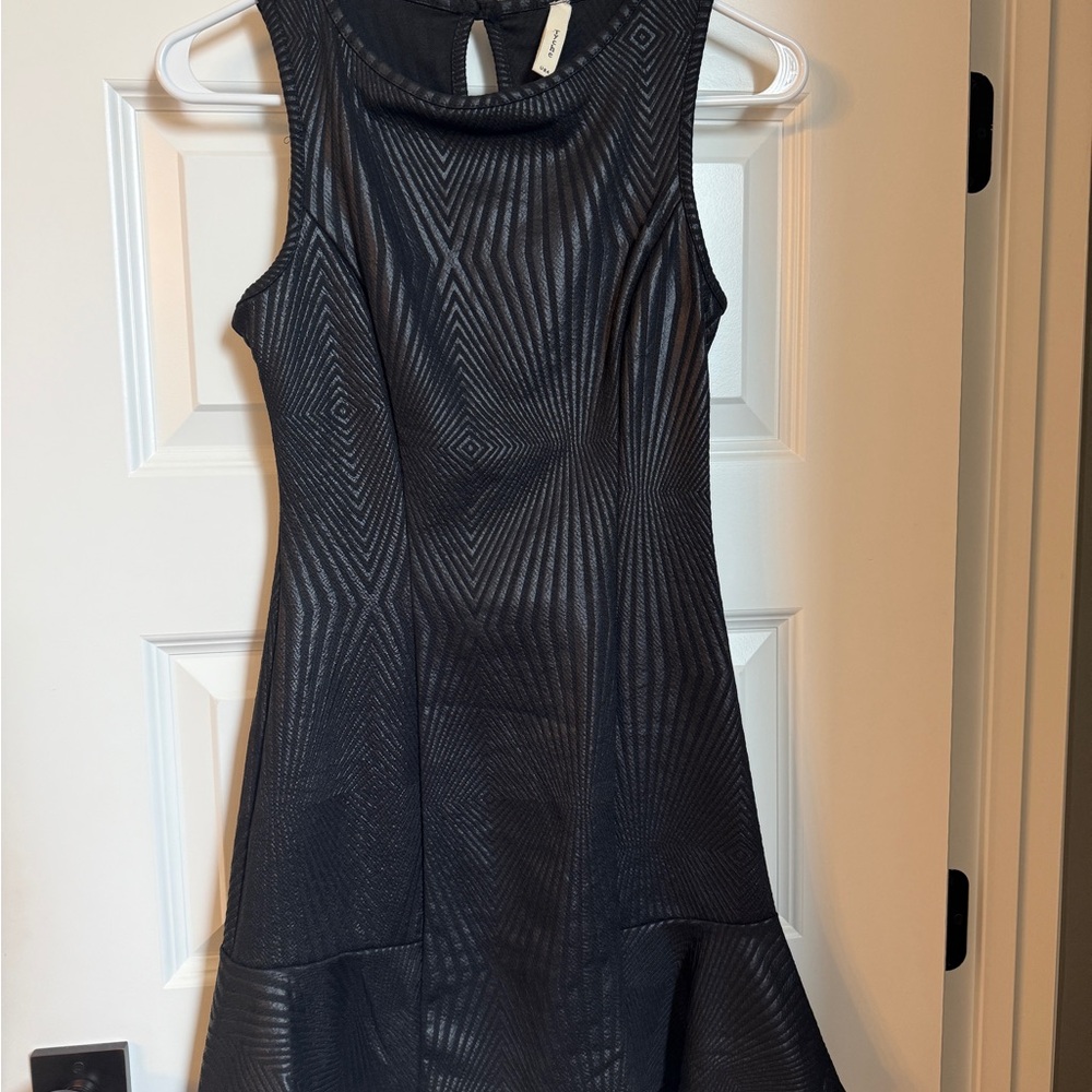 Elegant Black Sleeveless Dress